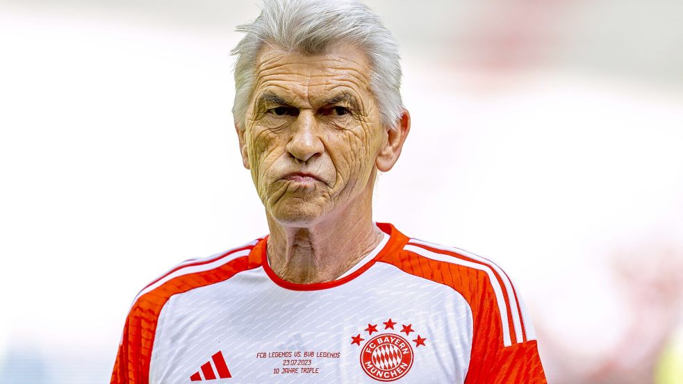 Löste Besorgnis und Diskussionen aus: Ex-Fußballprofi Klaus Augenthaler bei seinem Auftritt in Nordhorn. Foto: IMAGO/MIS