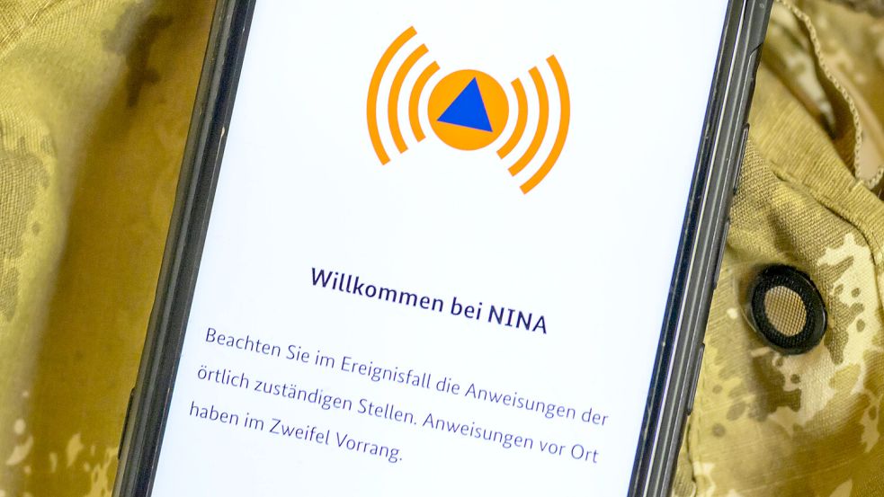 Rund zwölf Millionen Deutsche nutzen immerhin schon die Warn-App NINA. Foto: IMAGO/HMB-Media