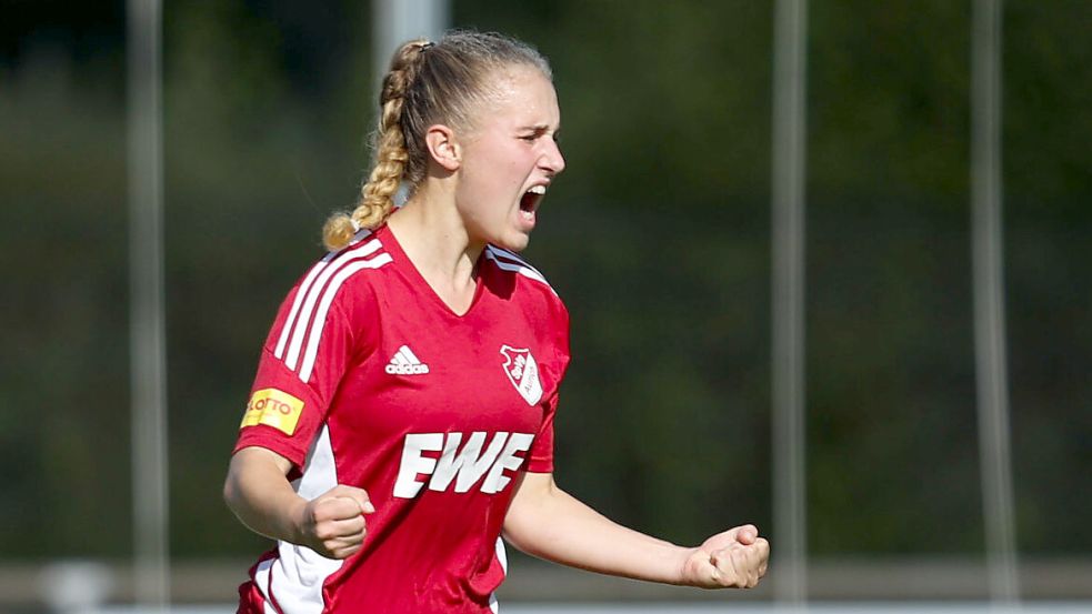 Ana-Carolin Hoffmann war die gefeierte Auricher Torjägerin. Foto: Doden