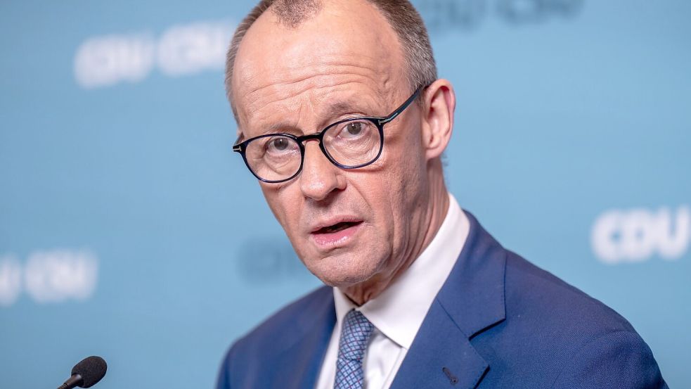 Der Bundestag will heute ein Riesen-Schuldenpaket beschließen. Gibt der Bundesrat auch grünes Licht, dürfte das auch schnelle neue Hilfen für die Ukraine bedeuten. Kündigt der Unionsfraktionschef an. Foto: Michael Kappeler/dpa