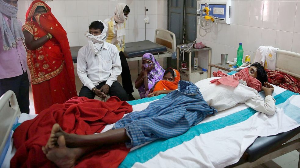 Neun Länder haben schon Probleme dabei, TB-Medikamente zu besorgen. (Archivbild) Foto: Rajesh Kumar Singh/AP/dpa
