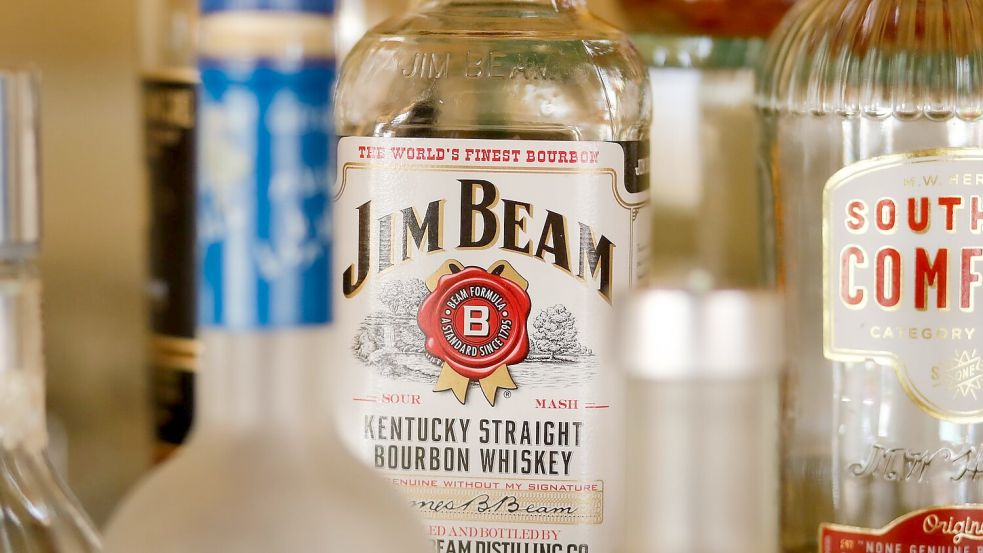 Führt die EU Vergeltungszölle auf US-Produkte wie amerikanischen Whiskey ein? Das ist eine der Fragen im aktuellen Zollkonflikt. Foto: Gerald Matzka/dpa-Zentralbild/ZB