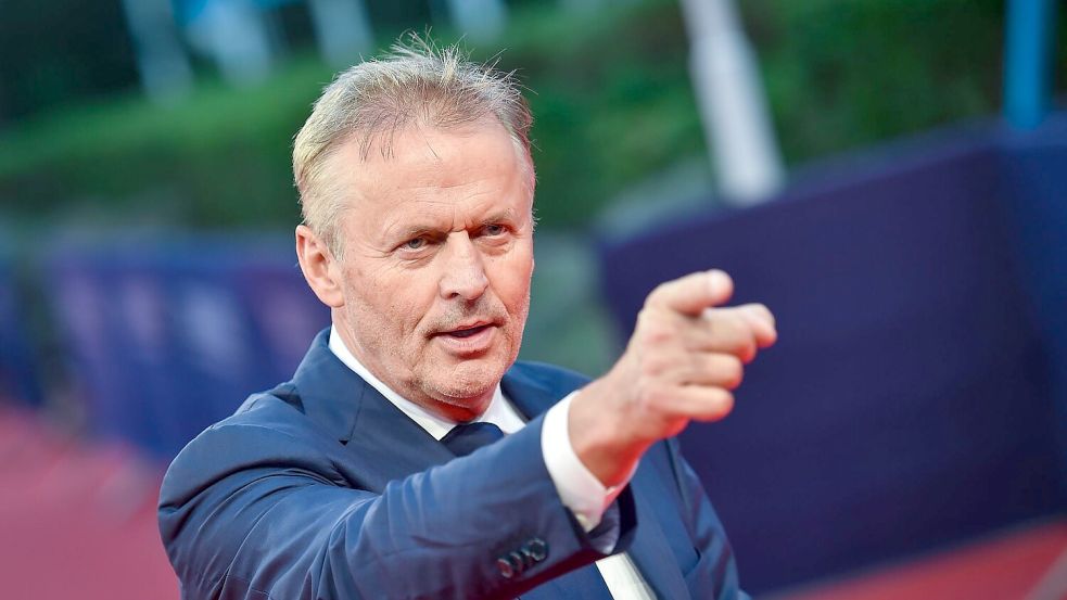 Für seinen neuen Roman kehrt Thriller-Autor John Grisham zurück nach Camino Island: „Die Legende“. (Archivbild) Foto: Loic Venance/AFP/dpa
