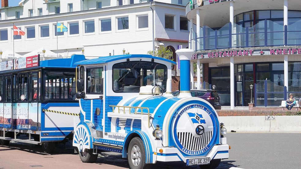 Ob es eine solche Bimmelbahn wie hier in Büsum auch in Greetsiel geben wird, ist momentan noch unklar. Foto: Pixabay