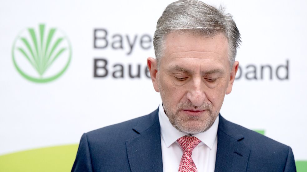 Günther Felßner begründet seinen Rückzug mit den Protesten auf seinem Hof. Foto: dpa/Sven Hoppe