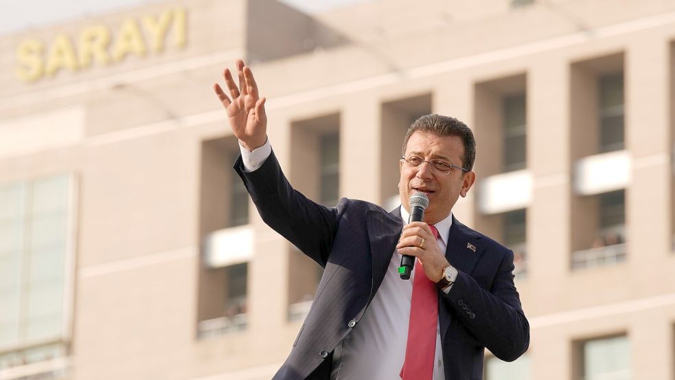 Imamoglu gilt als aussichtsreicher Rivale von Erdogan. (Archivbild) Foto: Emrah Gurel/AP/dpa