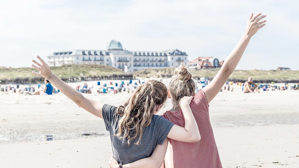 Neben der Idylle ohne Autolärm, der frischen Meeresluft und den zahlreichen Sehenswürdigkeiten kommen auch Sonnenanbeter hier auf ihre Kosten. Foto: Lars Wehrmann