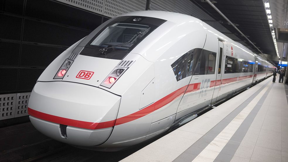 Weniger Fahrgäste im Fernverkehr wegen noch schlechteren Pünktlichkeitswerten: Die Deutsche Bahn steckt in der Krise. Foto: dpa/Sebastian Gollnow