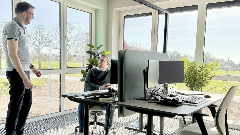 Alle Arbeitsplätze entsprechen dabei modernen, ergonomischen Standards.