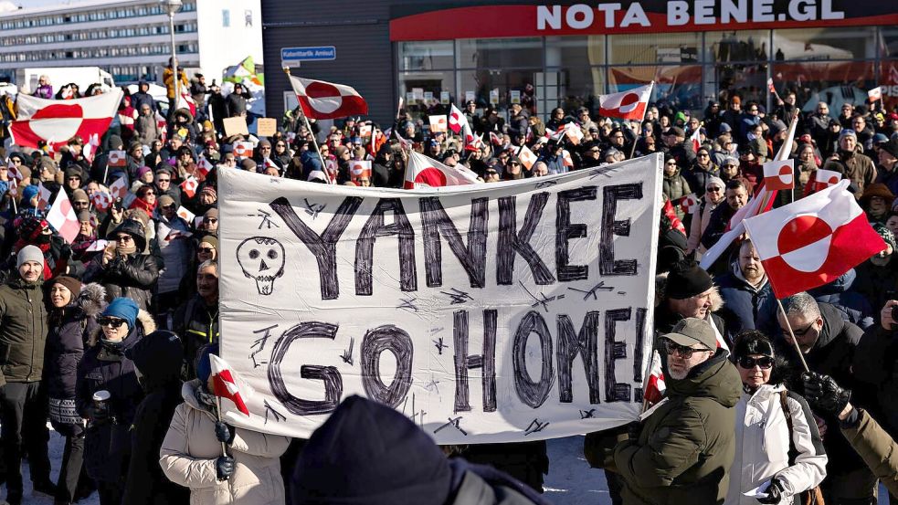 Demonstranten in Nuuk haben eine klare Meinung zur US-Begierde. (Archivbild) Foto: Christian Klindt Soelbeck/Ritzau Scanpix Foto/AP/dpa