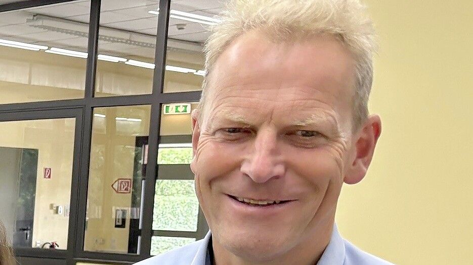 Rhauderfehns Bürgermeister Geert Müller hat im Umweltausschuss seine rechtlichen Kompetenzen überschritten: Er hatte einen Antrag zur Geschäftsordnung gestellt und behauptet, er sei dazu berechtigt. Das ist allerdings nicht der Fall. Foto: Janßen