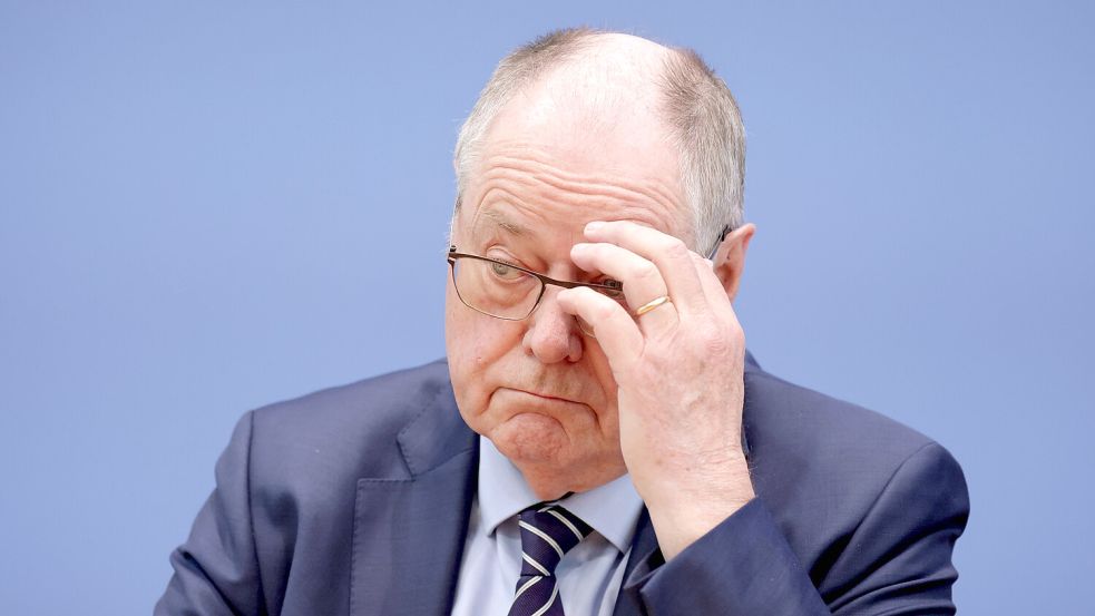 Attestiert der deutschen Wirtschaft ein schlechtes Krankheitsbild: SPD-Mann und ehemaliger Bundesfinanzminister Peer Steinbrück. Foto: IMAGO/Jens Schicke