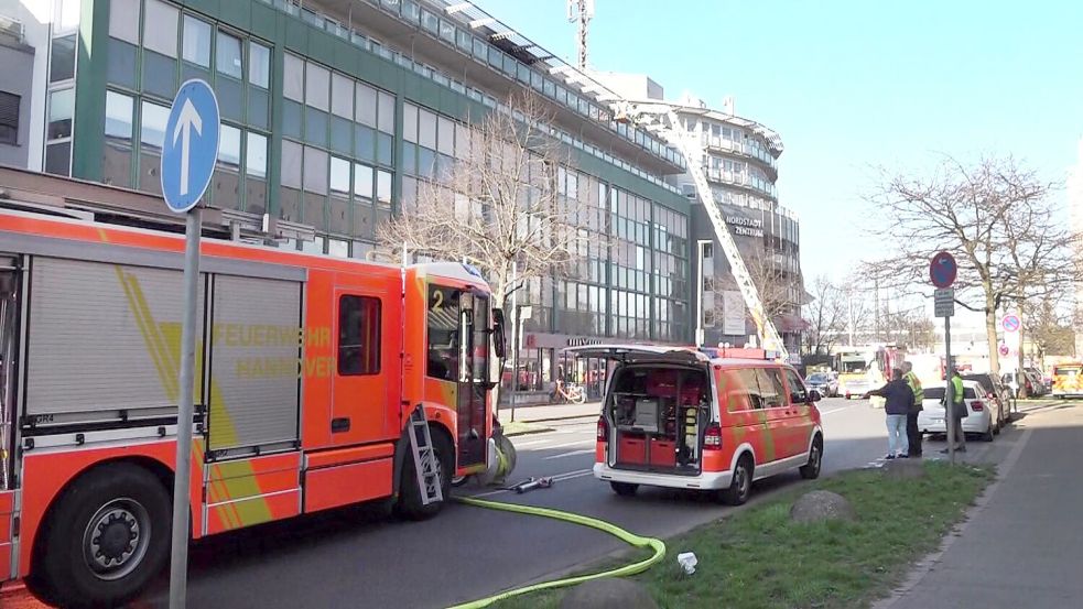 Bei einem Brand in einem Pflegeheim in Hannover wurden mehrere Menschen verletzt. Foto: ---/dpa
