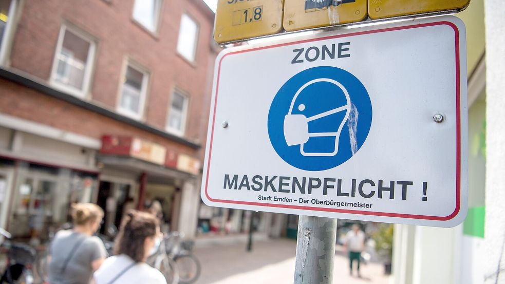 Die Corona-Pandemie hat das öffentliche und private Leben in Windeseile auf den Kopf gestellt – auch in Ostfriesland. Foto: Sina Schuldt/dpa