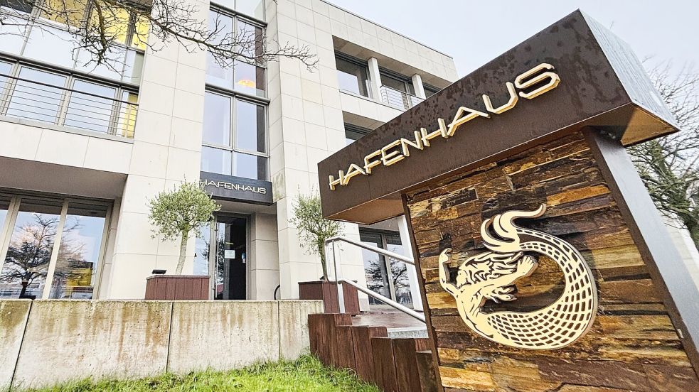 Das Restaurant Hafenhaus befindet sich in bester Lage am Alten Binnenhafen. Doch zum Jahreswechsel wurde es überraschend geschlossen. Nun stehen die Zeichen auf Neuanfang. Foto: Ortgies/Archiv