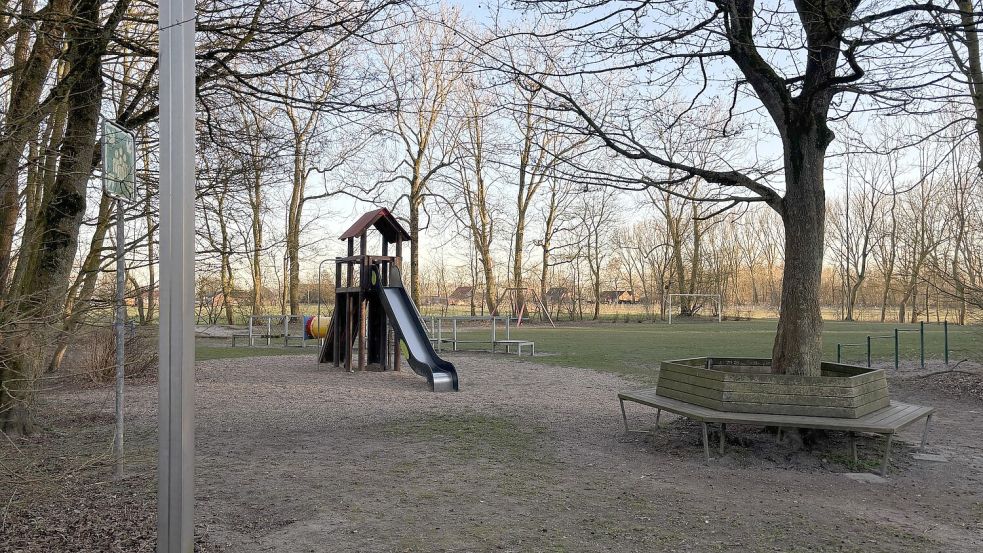 Der Spielplatz der Grundschule in Leybuchtpolder ist nachmittags schon immer ein öffentlicher Spielplatz. Foto: Rebecca Kresse