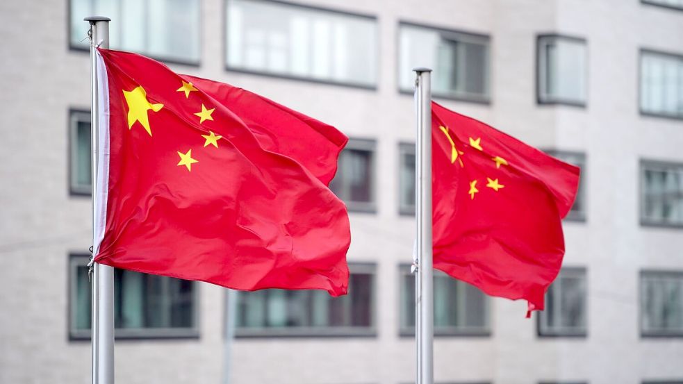 Übernehmen chinesische Investoren deutsche Firmen leidet oft die Mitbestimmung. (Archivbild) Foto: Marijan Murat/dpa