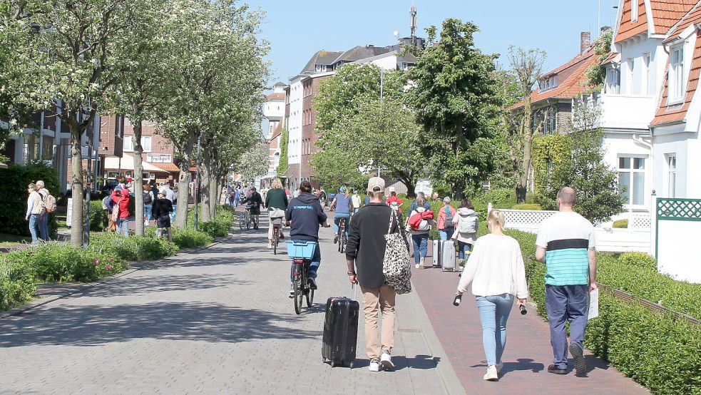 Ankommende Gäste auf der Insel Langeoog. Foto: Oltmanns