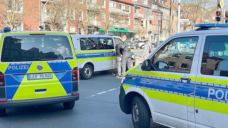 Festnahme der Insassen eines Audis. Foto: Jens Doden