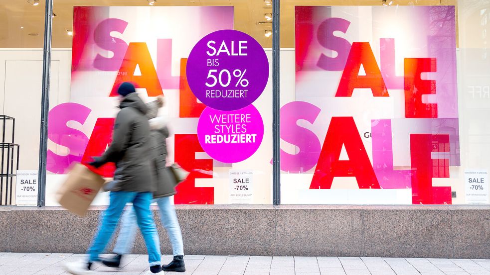 Gelegenheiten zum Shoppen gibt es in Deutschland reichlich. Foto: dpa/Daniel Bockwoldt
