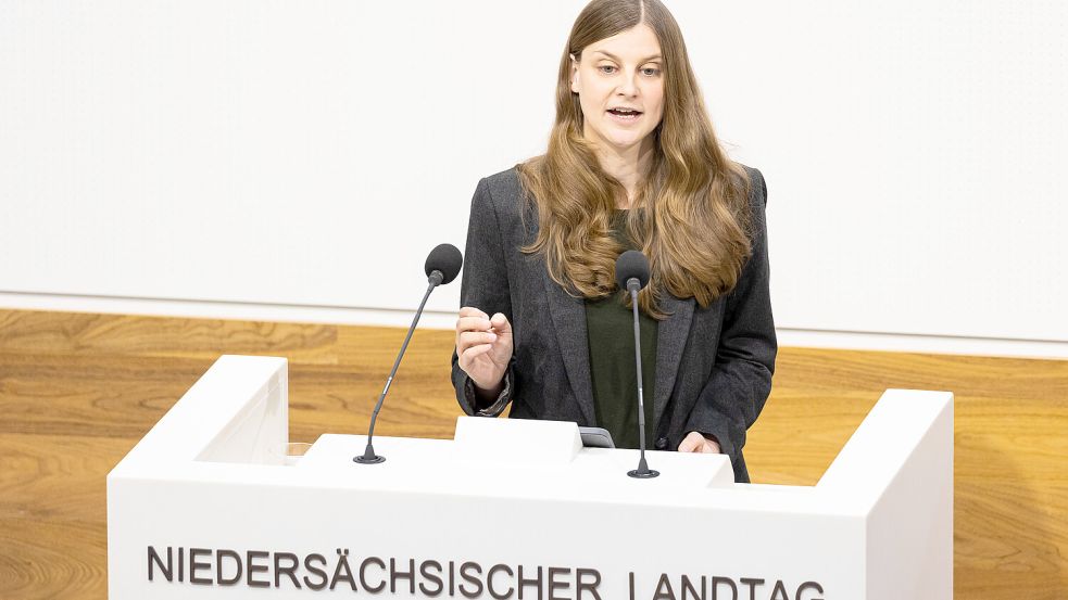 Seit November 2022 ist sie, zusammen mit Detlev Schulz-Hendel, Fraktionsvorsitzende der Grünen: Anne Kura. Foto: dpa/Michael Matthey