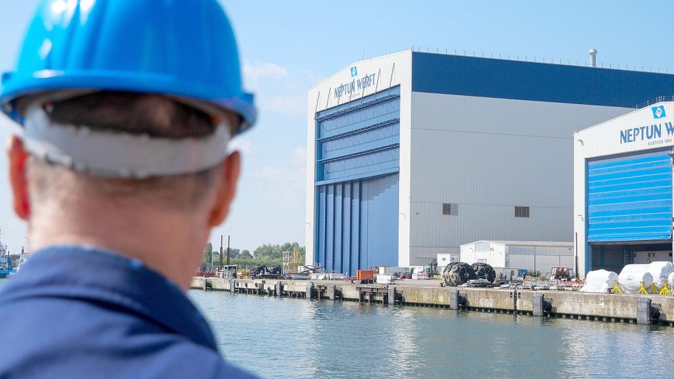 Auch die Neptun Werft in Rostock gehört zur Papenburger Meyer Gruppe. Foto: Nina Kallmeier