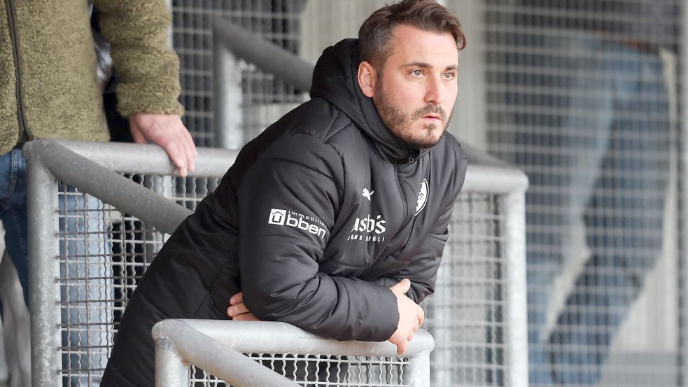 Zu Beginn des Spiels verfolgte Claudio Casto das Spiel von der Tribüne aus.