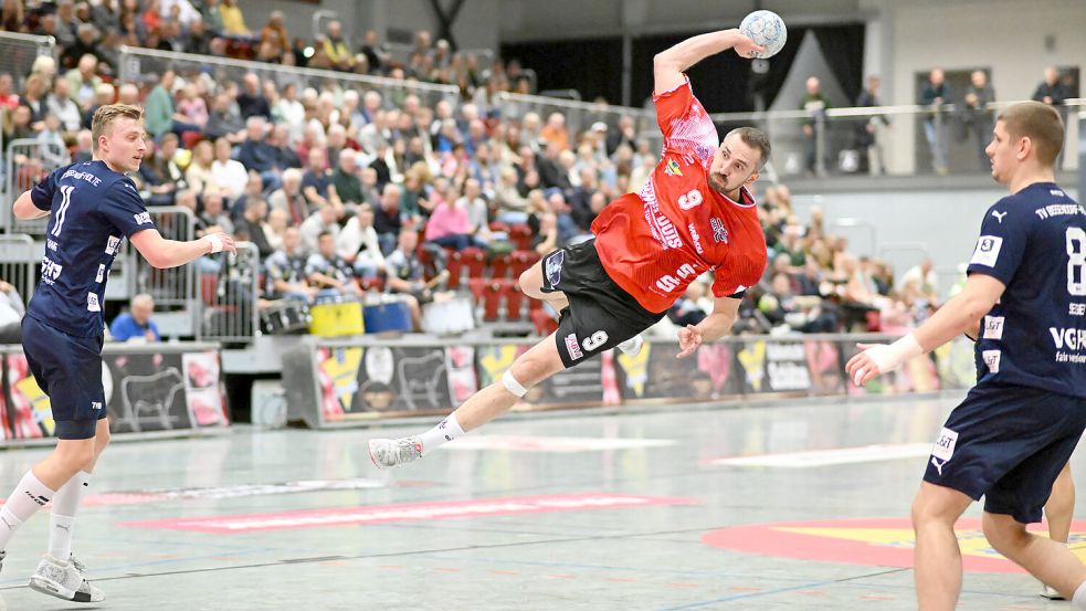 Kevin Wendlandt und Co. wollen auch im Rückspiel abheben, um zwei Punkte zu ergattern. Foto: Doden/Blomberg