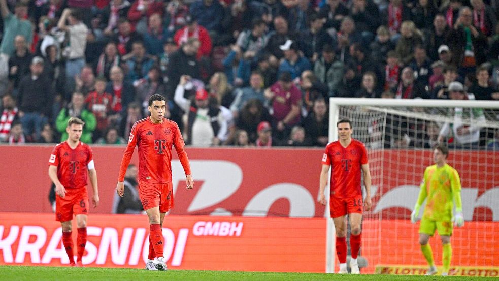 Erst Torschütze, dann verletzt raus: Bayern-Star Jamal Musiala (M). Foto: Tom Weller/dpa