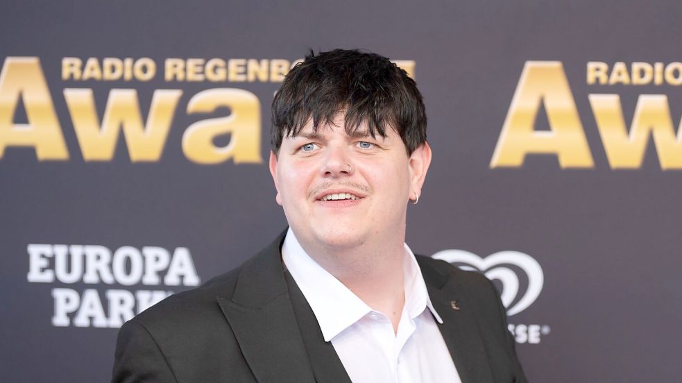Sänger Isaak ist gespannt auf den diesjährigen ESC-Wettbewerb. Foto: Silas Stein/dpa