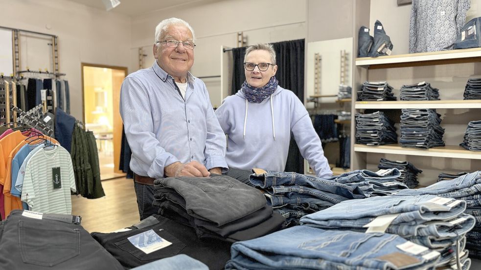 Haben noch einiges zu verkaufen: Ulrich Fürst und Astrid Gauger-Fürst. Foto: Schuurman