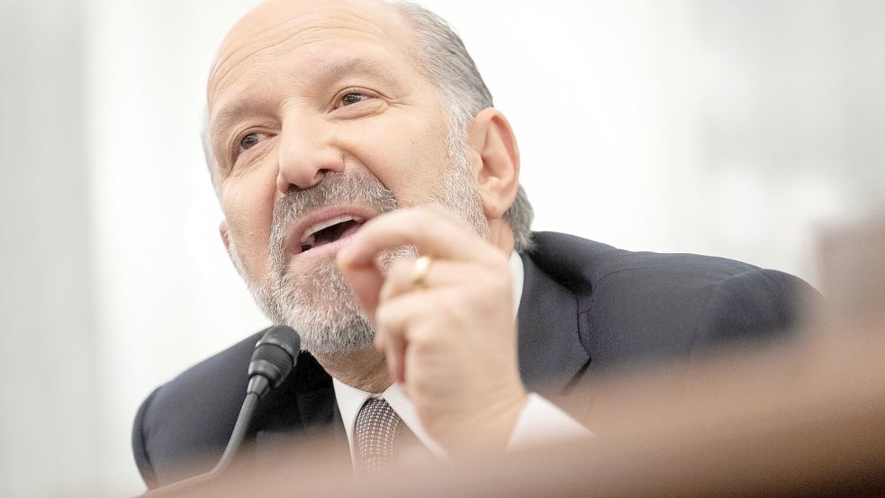 US-Handelsminister Howard Lutnick betont, dass bei den neuen US-Zöllen keine schnelle Kehrtwende zu erwarten sei. (Archivbild) Foto: Jacquelyn Martin/AP/dpa