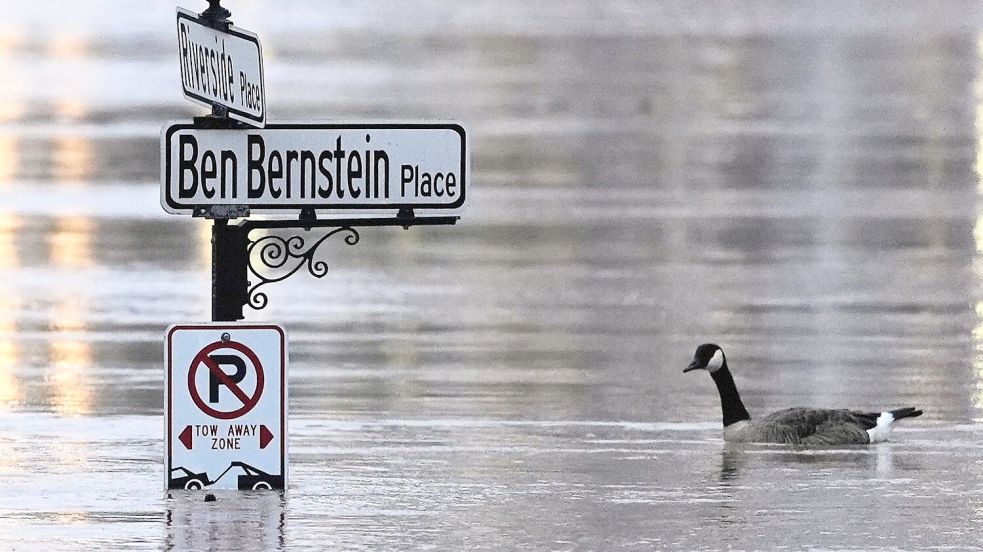 Mehrere Bundesstaaten erleben rekordverdächtige Regenfälle. Foto: Carolyn Kaster/AP/dpa