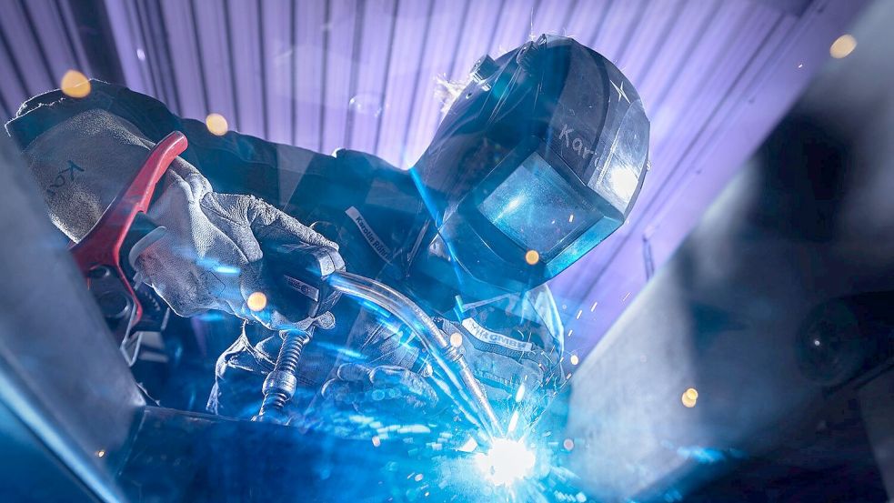 Für ein spezielles Projekt proträtierte Silvia Steinbach Frauen in technischen Berufen. Das Bild zeigt eine Metallbauerin. Foto: Steinbach