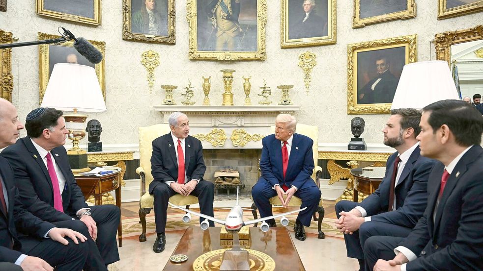 Israels Premier Netanjahu hat in US-Präsident Trump einen wichtigen Verbündeten. Foto: -/Pool via AP/dpa