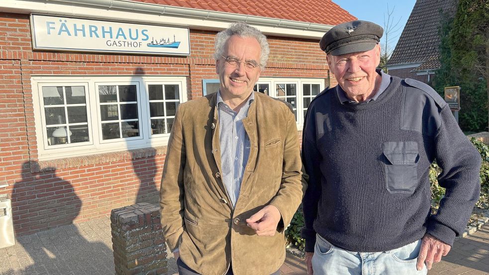 Unternehmer und Gastronom Klaus Hennings (rechts) eröffnet das Restaurant Fährhaus. Er arbeitet eng mit dem Unternehmensberater Andreas Damke zusammen. Foto: Ammermann