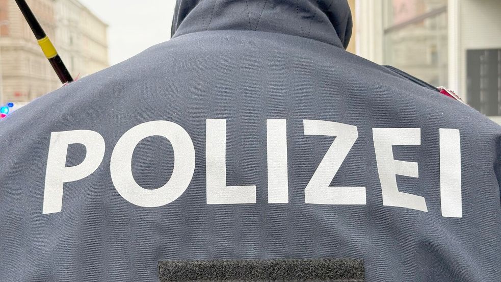 In Wien hat ein Vierjähriger einen Sturz aus dem fünften Stock mit Prellungen überlebt . Foto: Matthias Röder/dpa