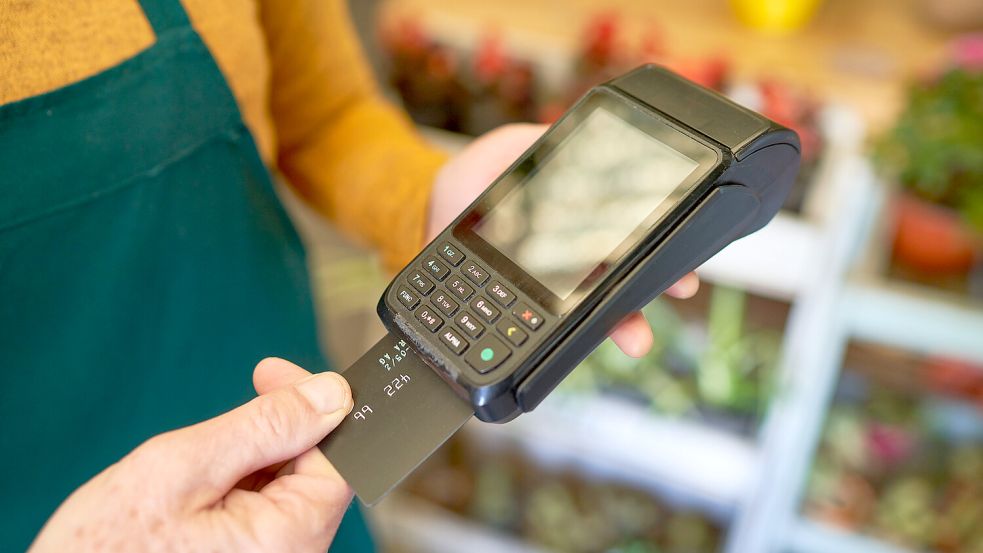CDU und SPD wollen Gewerbetreibende dazu verpflichten, elektronische Zahlungsmittel immer zu akzeptieren. Foto: IMAGO/Zoonar II