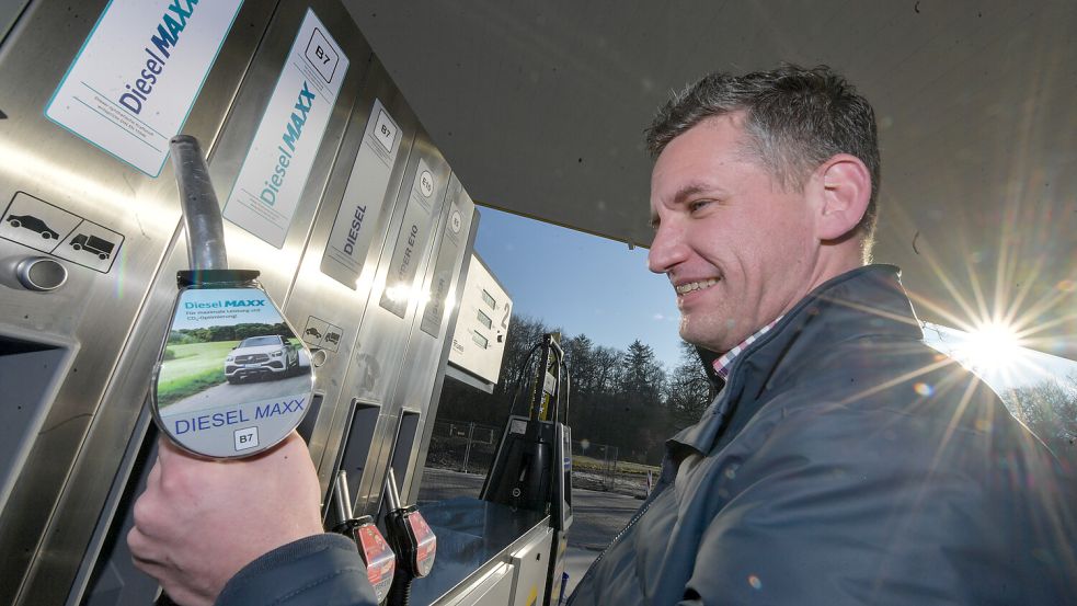 Diesel-Maxx heißt der HVO-Kraftstoff, den man an den Score-Tankstellen tanken kann. Foto: Ortgies/Archiv
