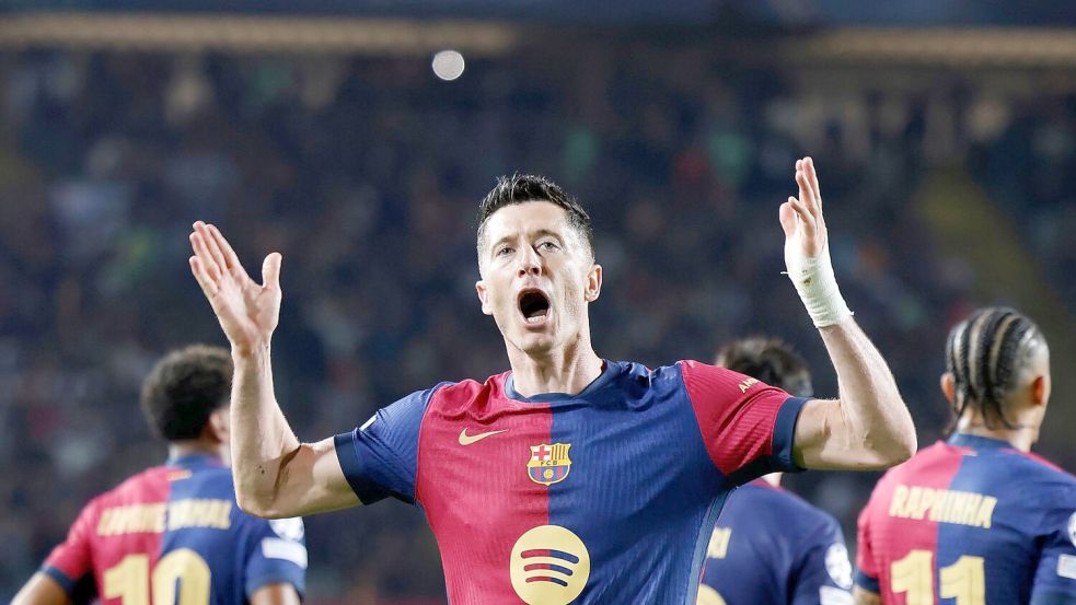Robert Lewandowski traf doppelt gegen seinen Ex-Club. Foto: Joan Monfort/AP/dpa