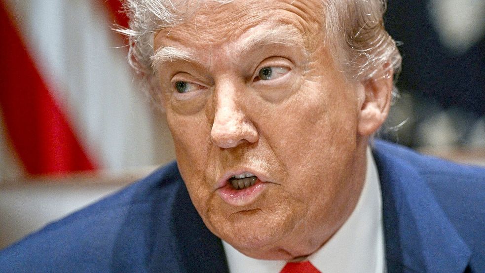 Die US-Zölle auf Waren aus China sind höher als zunächst gedacht. (Archivbild) Foto: -/POOL/AP/dpa