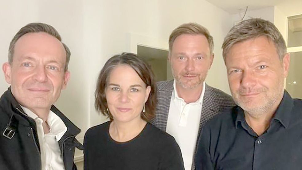 Es sah so cool aus und war doch Arbeit: Das Selfie der einstigen Gegner von Grünen und FDP bei der Bildung der Ampel-Koalition. (Archivbild) Foto: Volker Wissing/FDP/instagram/dpa