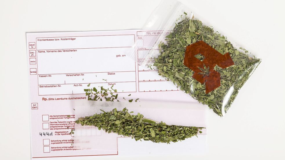 Cannabis online auf Rezept zu bekommen, ist eine immer beliebtere Masche. Doch welche Ärzte machen das? Foto: Imago
