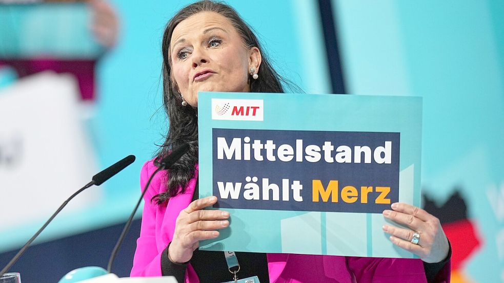 Gitta Connemann im Wahlkampf für Friedrich Merz. Der Koalitionsvertrag werde in der Wirtschaft mit Begeisterung aufgenommen, meint die Ostfriesin im Interview mit unserer Redaktion. Foto: Kappeler/DPA