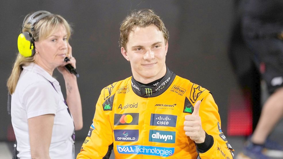 Mit Coolness auf die Pole: McLaren-Pilot Oscar Piastri. Foto: Darko Bandic/AP/dpa