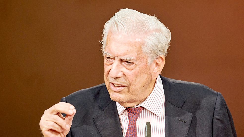 In Lateinamerika galt er als Jahrhundertschriftsteller, 2010 wurde er mit dem Literaturnobelpreis geehrt: Mario Vargas Llosa. Foto: dpa/Annette Riedl