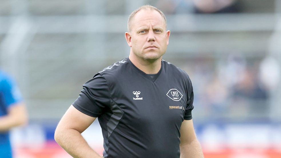 Frank Löning ist Co-Trainer beim VfB Oldenburg und hilft gelegentlich beim SV Wallinghausen aus. Foto: Doden/Emden