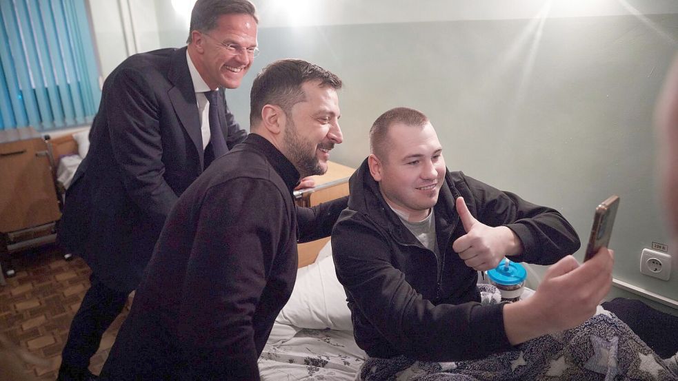 Teile der Ukraine mögen besetzt sein, aber für Präsident Selenskyj sind ihre Grenzen rechtlich nicht verhandelbar. Foto: Uncredited/Ukrainian Presidential Press Office/AP/dpa
