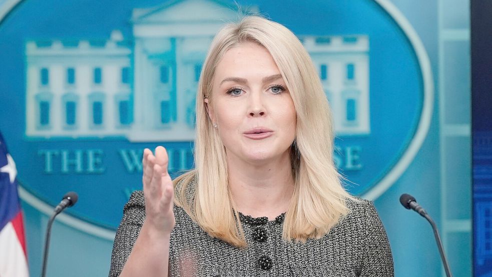 Trumps Sprecherin Karoline Leavitt sagte, der Ball liege im Handelsstreit nun in China. (Archivbild) Foto: Alex Brandon/AP/dpa