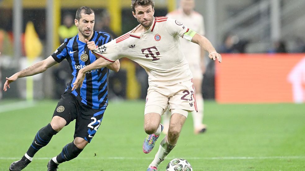 Thomas Müller (r) spielte zum 163. Mal in der Champions League. Foto: Sven Hoppe/dpa